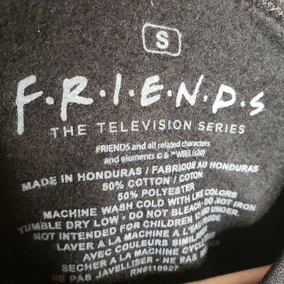 FRIENDS Sweatshirt Black Happy Holidays GIFT Crewneck Sz S - Picture 5 of 5